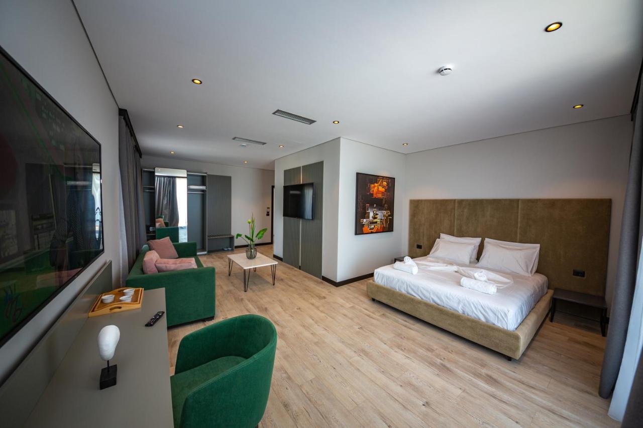 Lili2 Hotel 4*